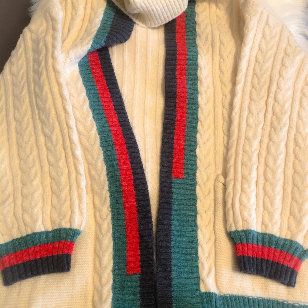 Beige Contrast Cable Knit Cardigan - Picture 4 of 4